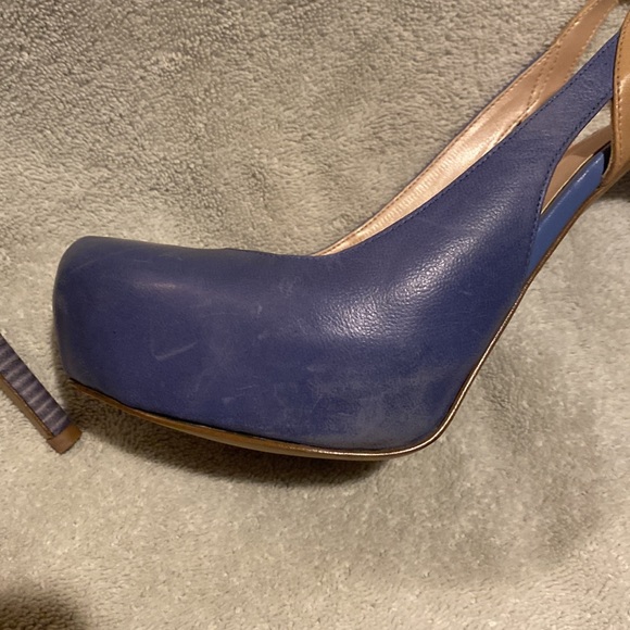 Guess platform heels size 8 1/2. - Picture 4 of 7